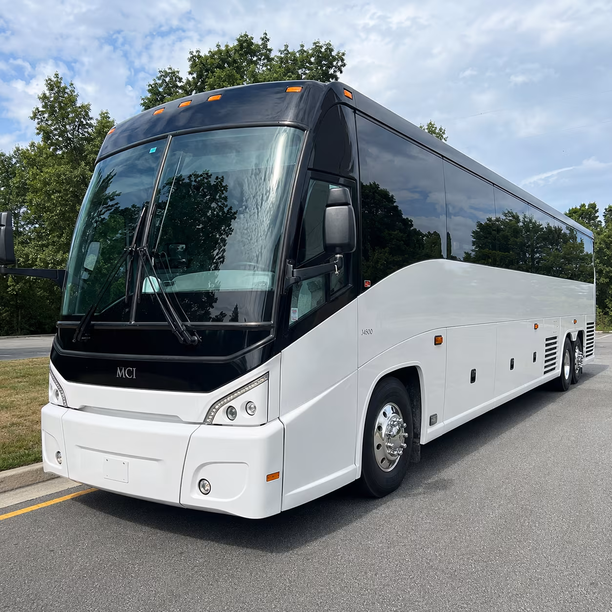 lafayette charter bus hero 3