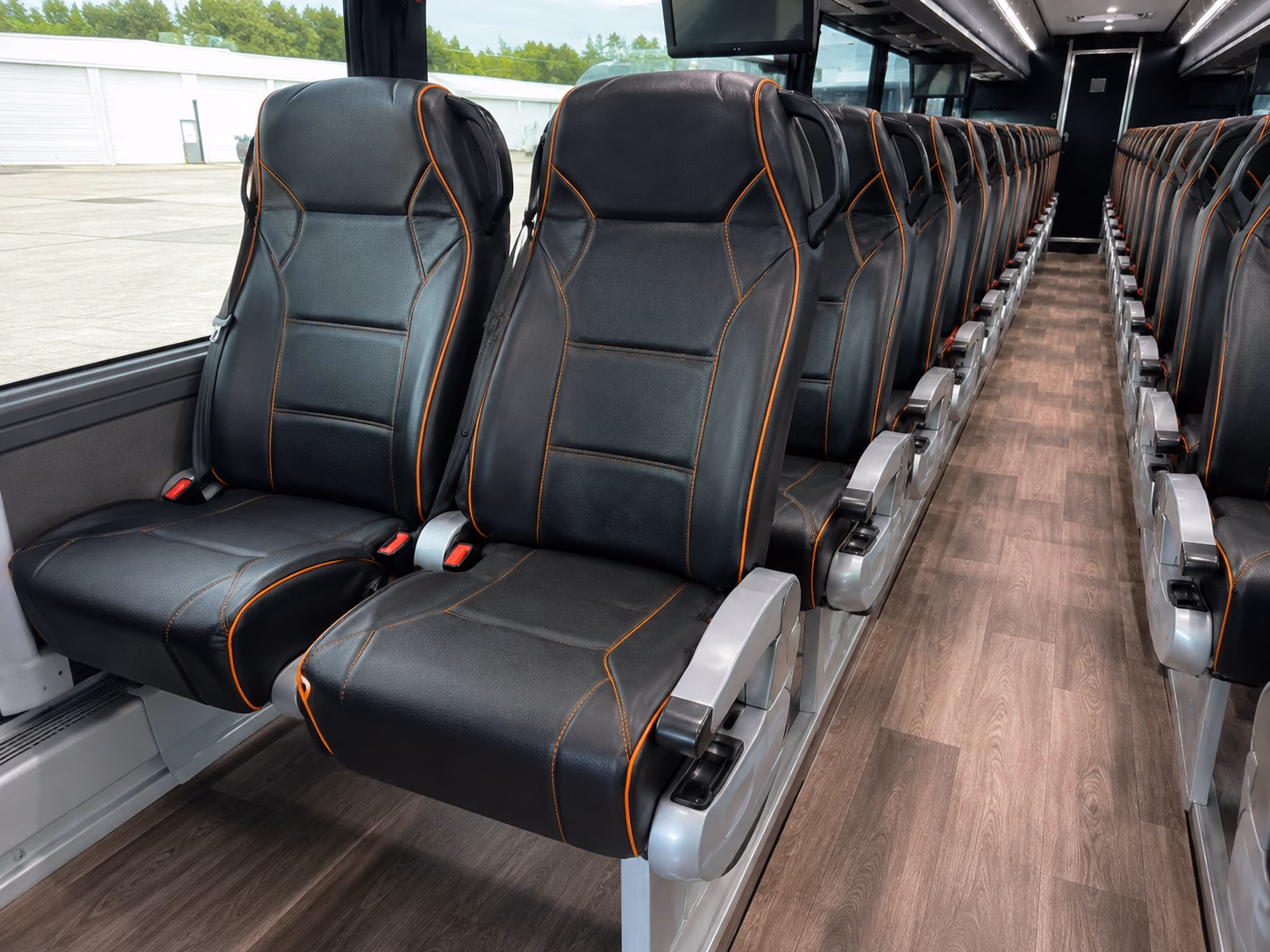 lafayette construction and film crew shuttle buses